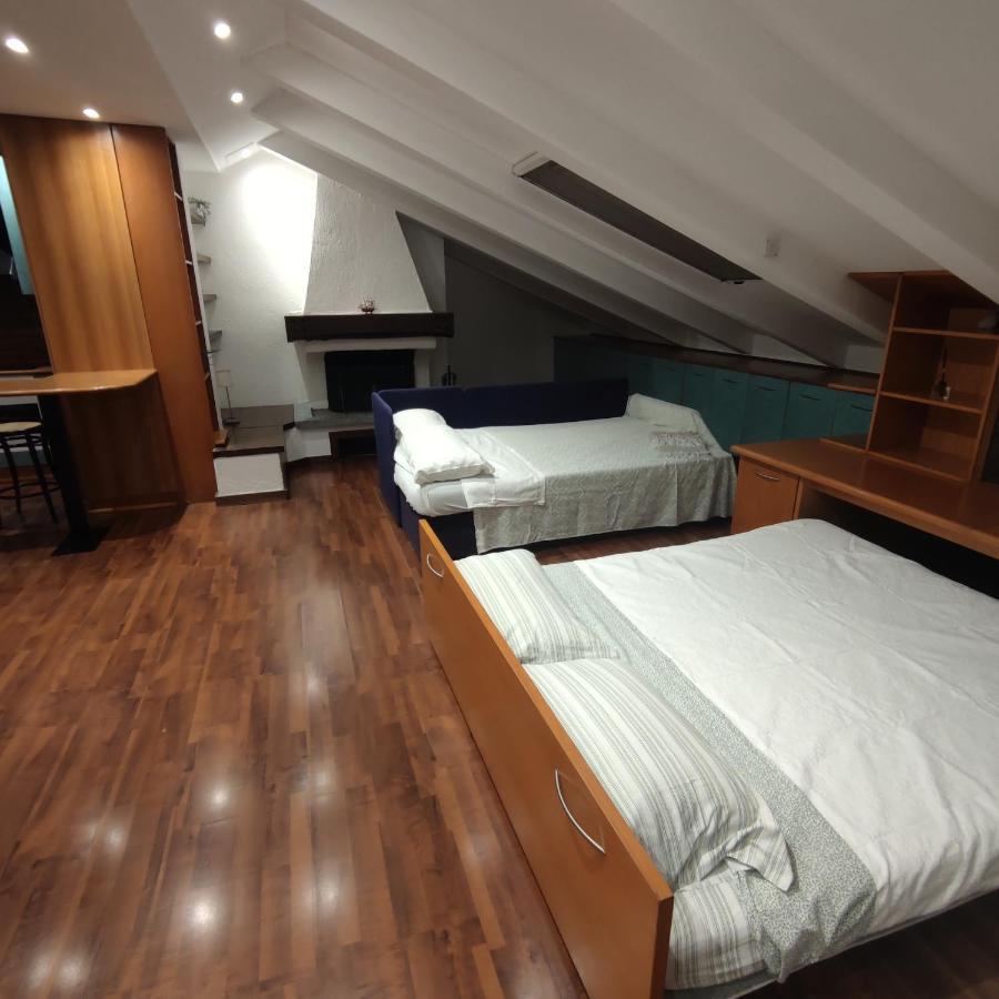 Loft Mansardato Monza Zewnętrze zdjęcie