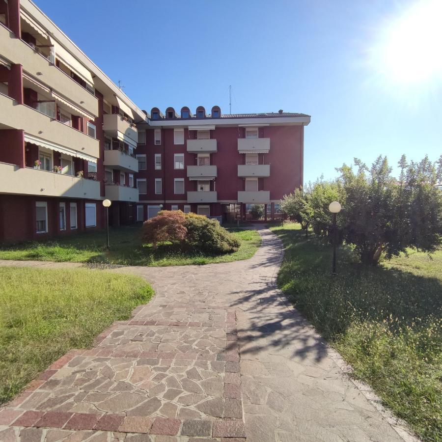 Loft Mansardato Monza Zewnętrze zdjęcie