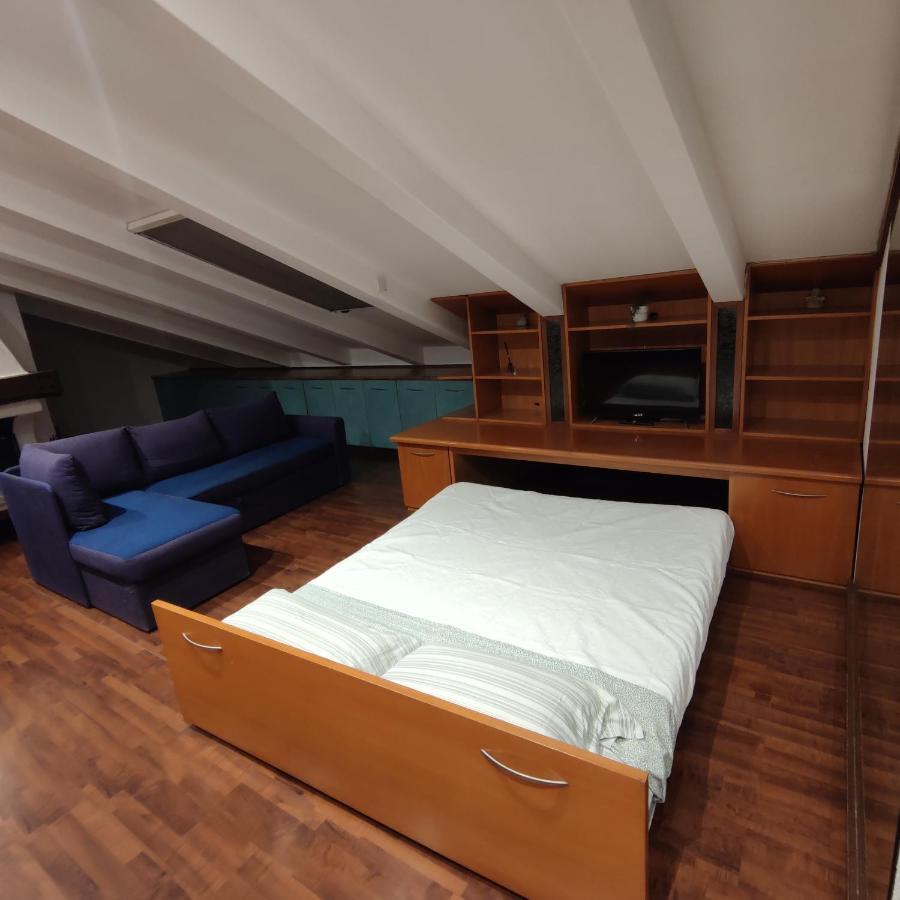 Loft Mansardato Monza Zewnętrze zdjęcie